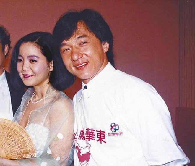 说好的永远只是一个背影り